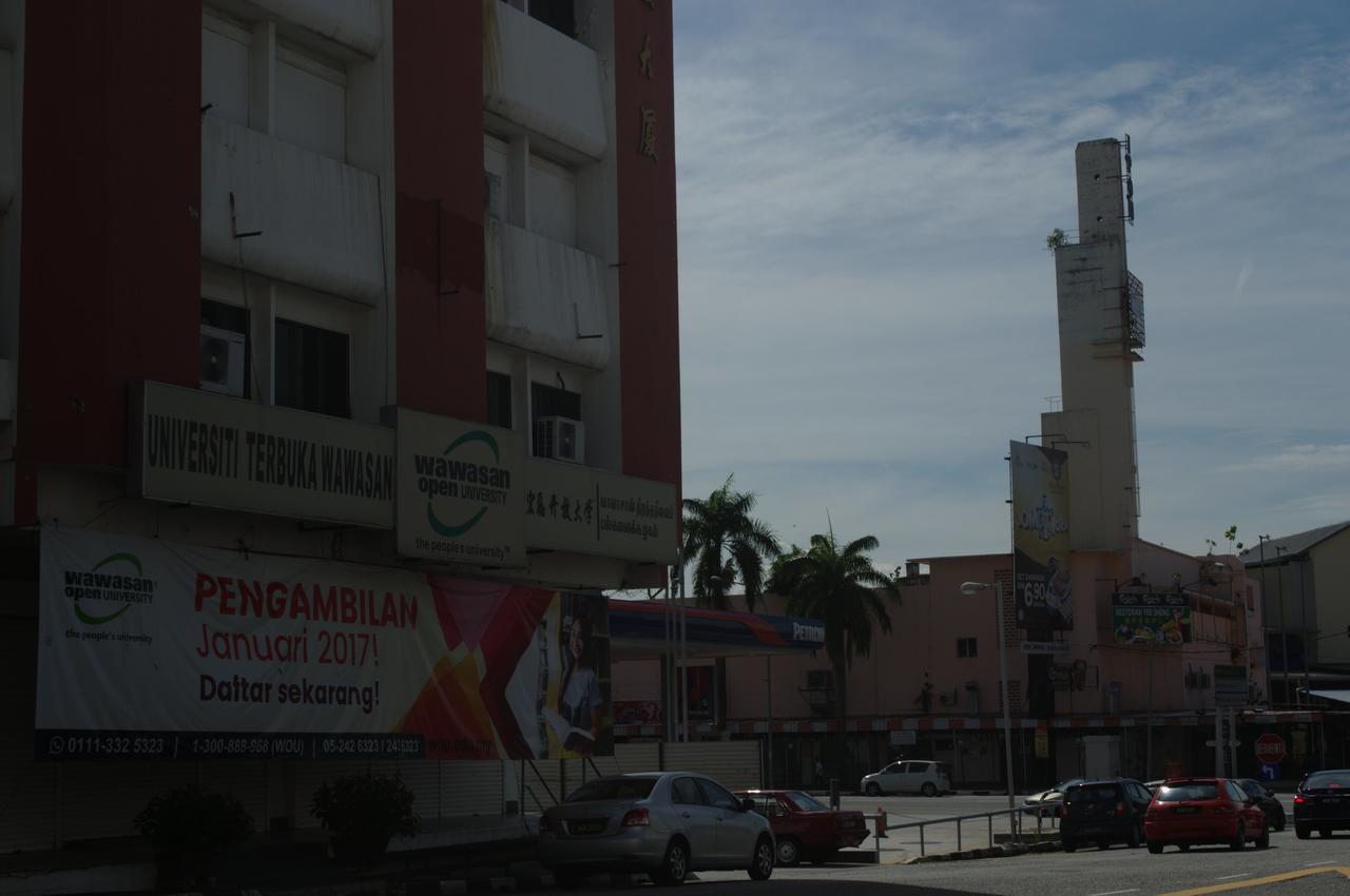 Hotel Cheqinn Ipoh Exterior photo